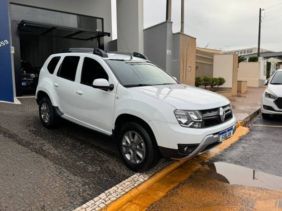 RENAULT DUSTER 1.6 16V SCE FLEX DYNAMIQUE X-TRONIC RENAULT DUSTER 1.6 16V SCE FLEX DYNAMIQUE X-TRONIC